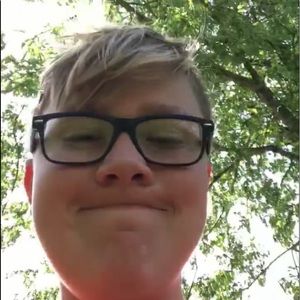 Meet your Posher, Colin